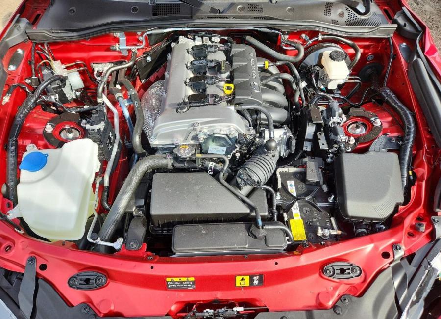 Salvage 2026 Mazda Mx-5  in Burgundy