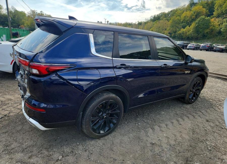 Salvage 2024 Mitsubishi Outlander Se in Black