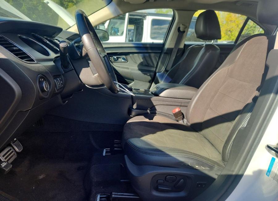 Salvage 2012 Ford Taurus Sho in White