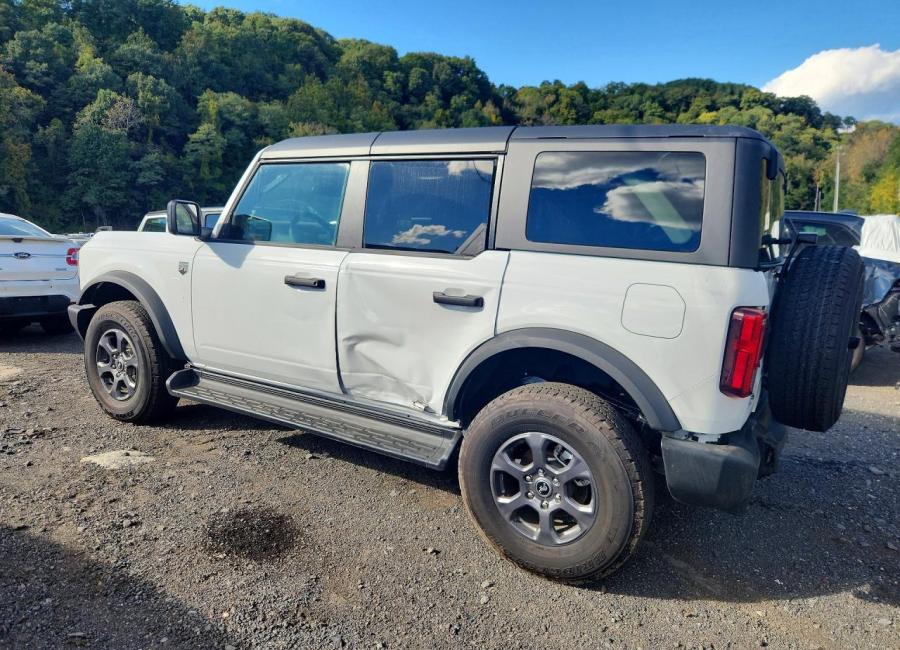 Salvage 2026 Ford Bronco  in White