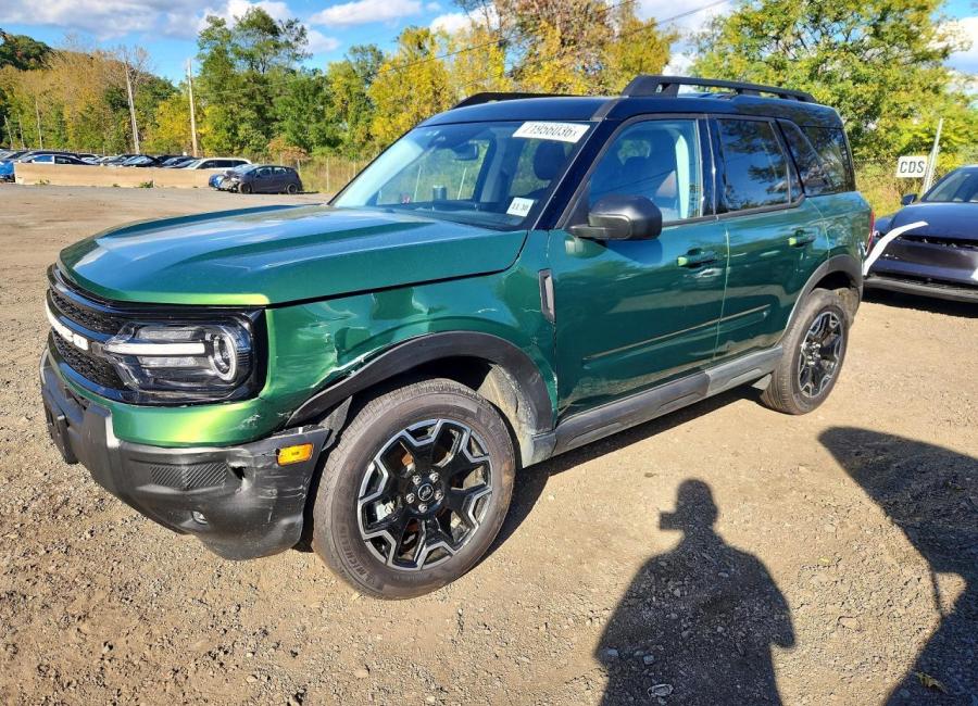Salvage 2025 Ford Bronco Sport Outer Banks in Green
