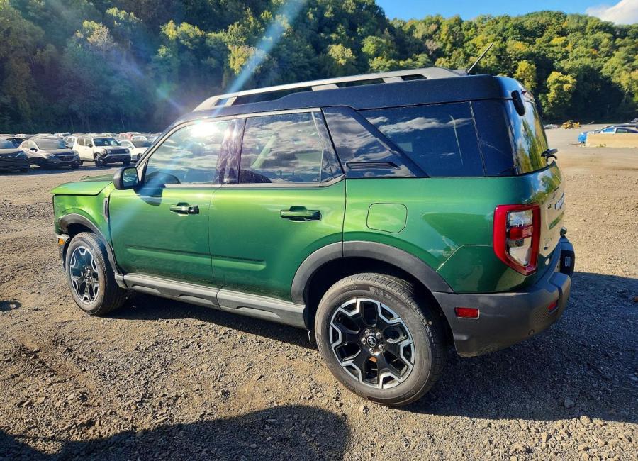 Salvage 2025 Ford Bronco Sport Outer Banks in Green