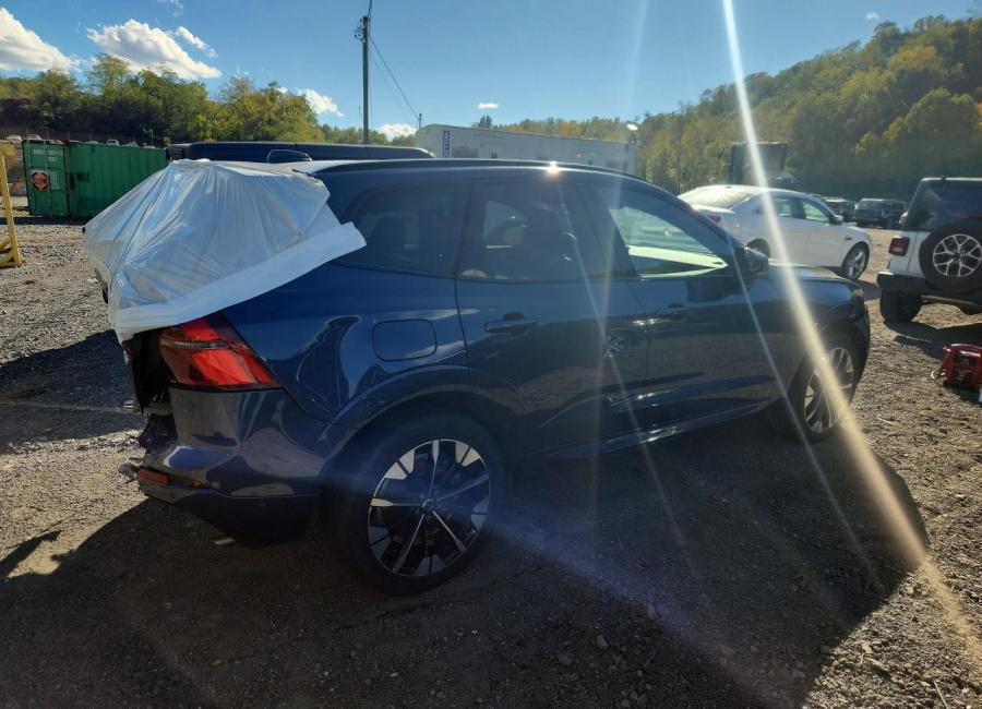 Salvage 2026 Volvo Xc60  in Blue