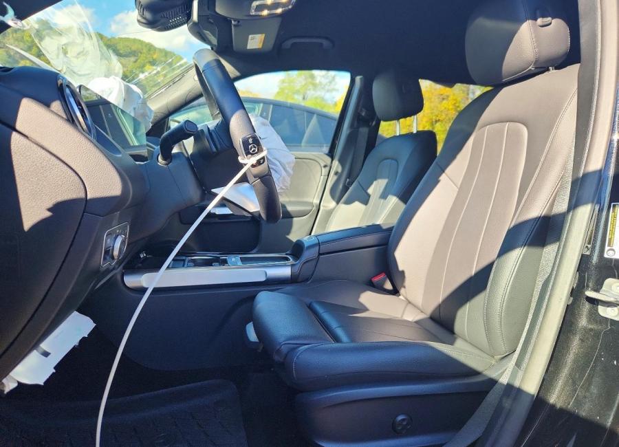 Salvage 2024 Mercedes-benz Glb 250 4matic in Black