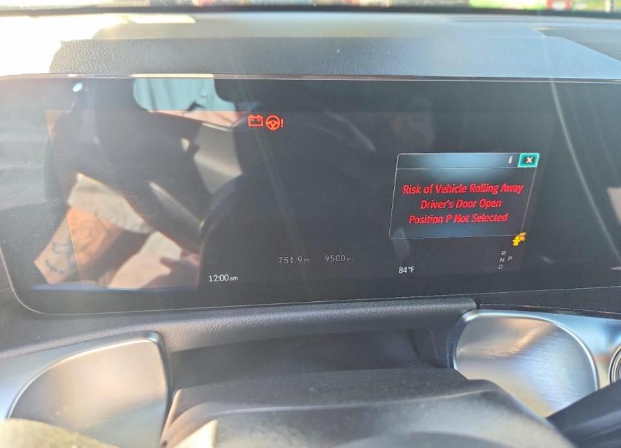 Salvage 2024 Mercedes-benz Glb 250 4matic in Black