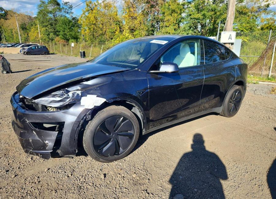 Salvage 2026 Tesla Model Y  in Gray