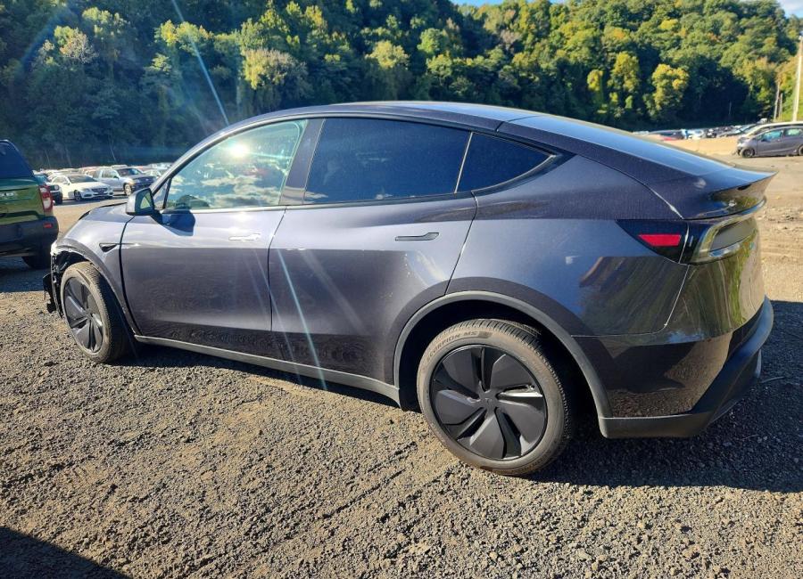 Salvage 2026 Tesla Model Y  in Gray