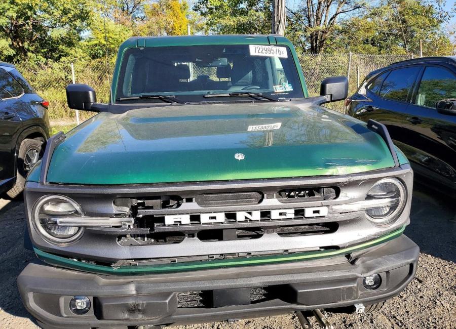 Salvage 2024 Ford Bronco  in Green