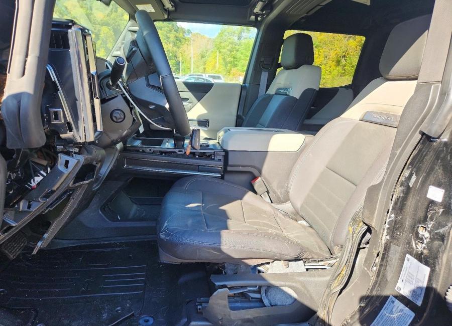 Salvage 2026 Gmc Hummer  in Black