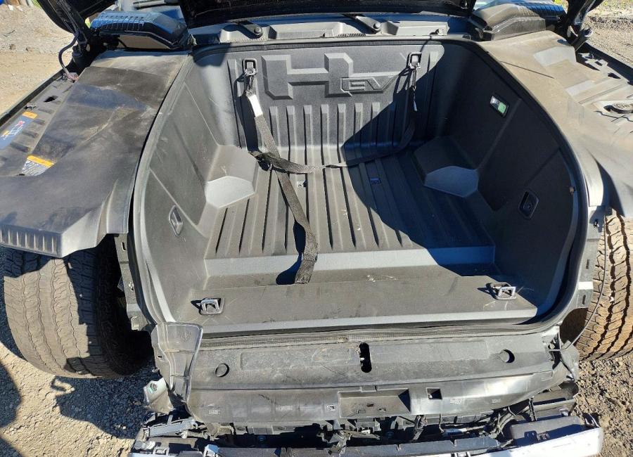 Salvage 2026 Gmc Hummer  in Black