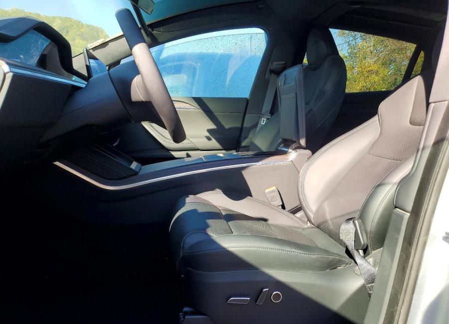Salvage 2025 Tesla Model X  in Silver