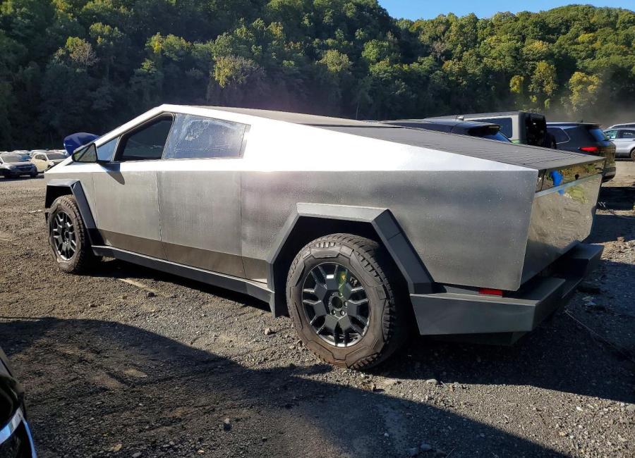 Salvage 2024 Tesla Cybertruck  in Gray