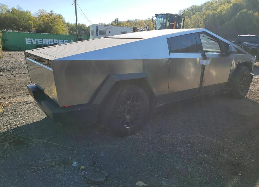 Salvage 2024 Tesla Cybertruck  in Gray