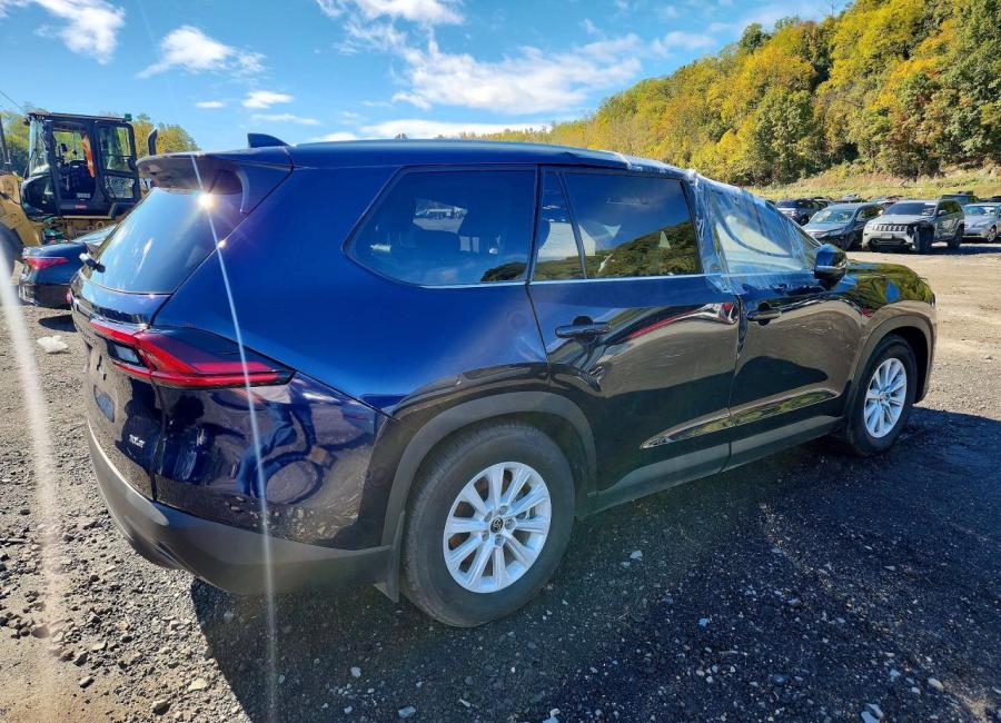Salvage 2026 Toyota Grand Highlander Xle in Blue