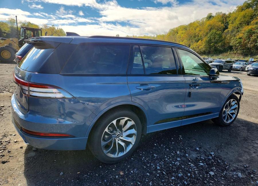 Salvage 2026 Lincoln Aviator  in Blue