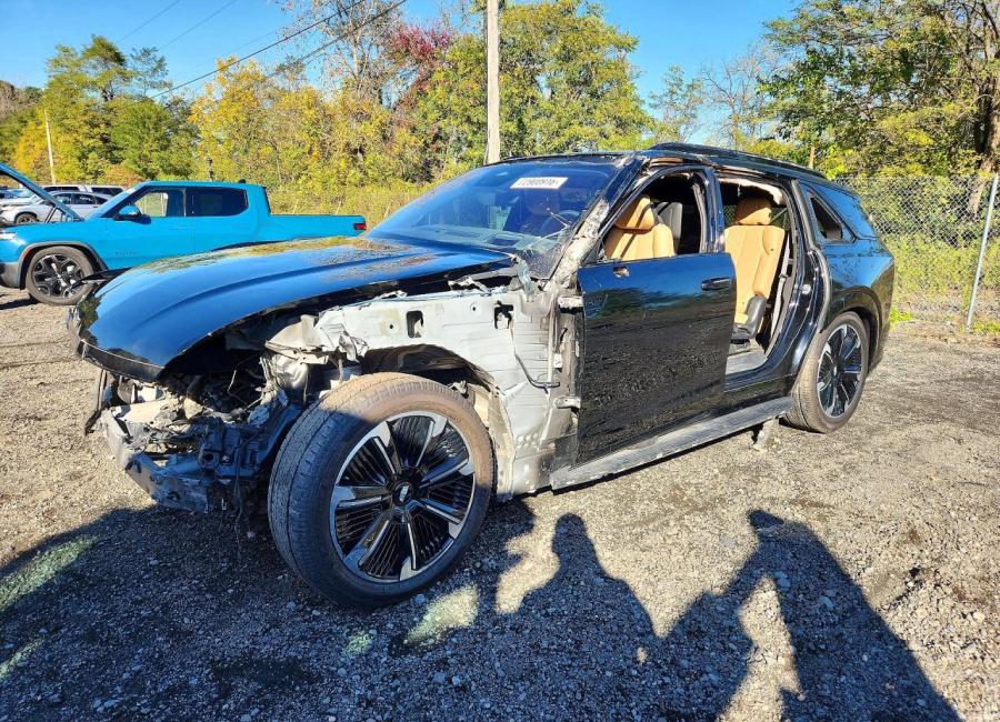Salvage 2025 Cadillac Escalade Iq Sport-2 in Black