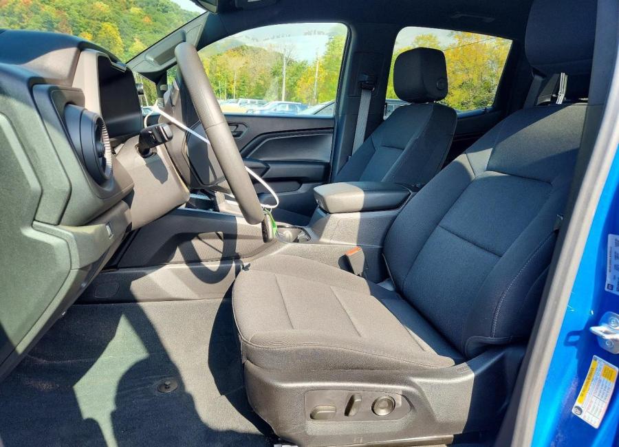 Salvage 2024 Chevrolet Colorado  in Blue