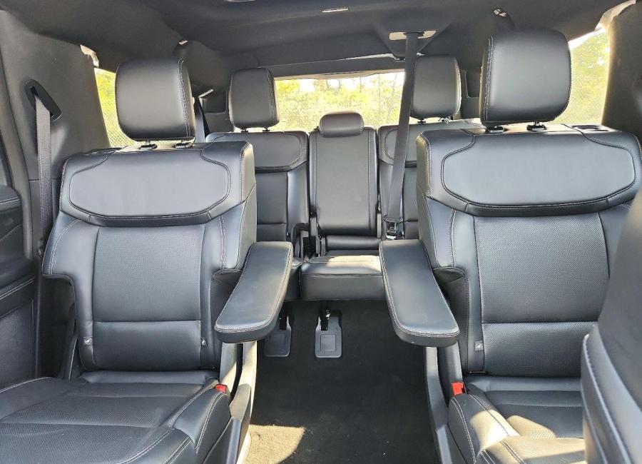 Salvage 2026 Ford Expedition Max Platinum in White