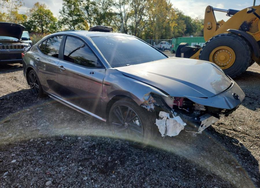Salvage 2026 Toyota Camry Xse in Gray