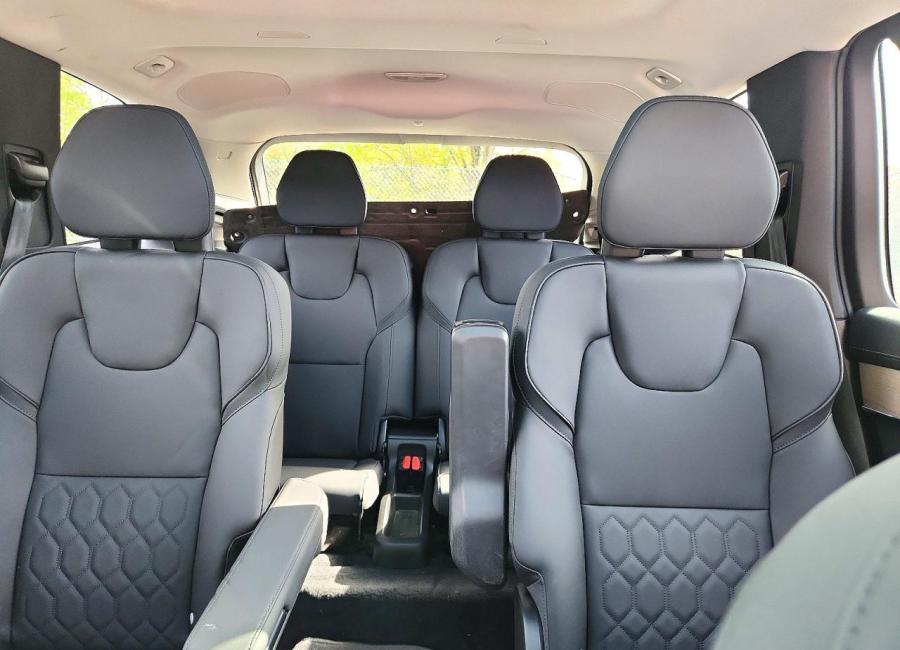 Salvage 2026 Volvo Xc90  in Black