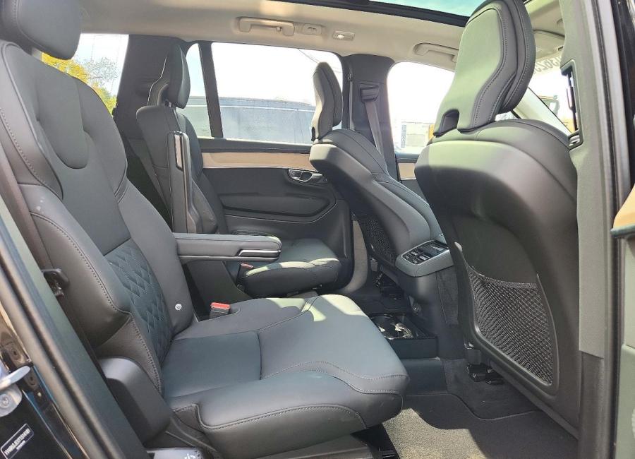 Salvage 2026 Volvo Xc90  in Black