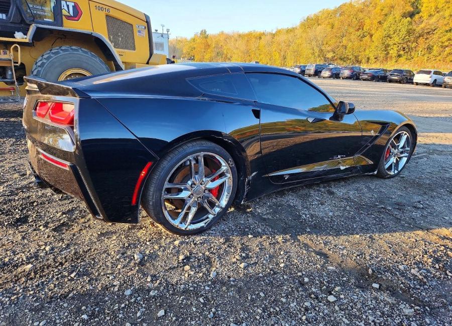 Salvage 2016 Chevrolet Corvette Z51 3lt in Black