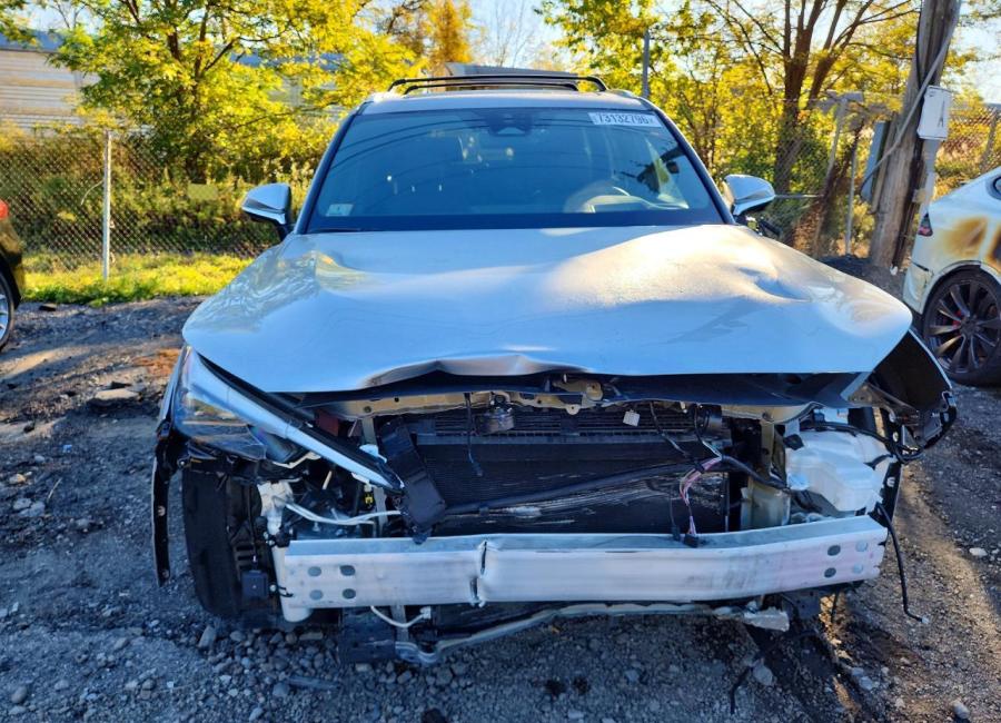 Salvage 2026 Lexus Tx 550h Luxury in Silver