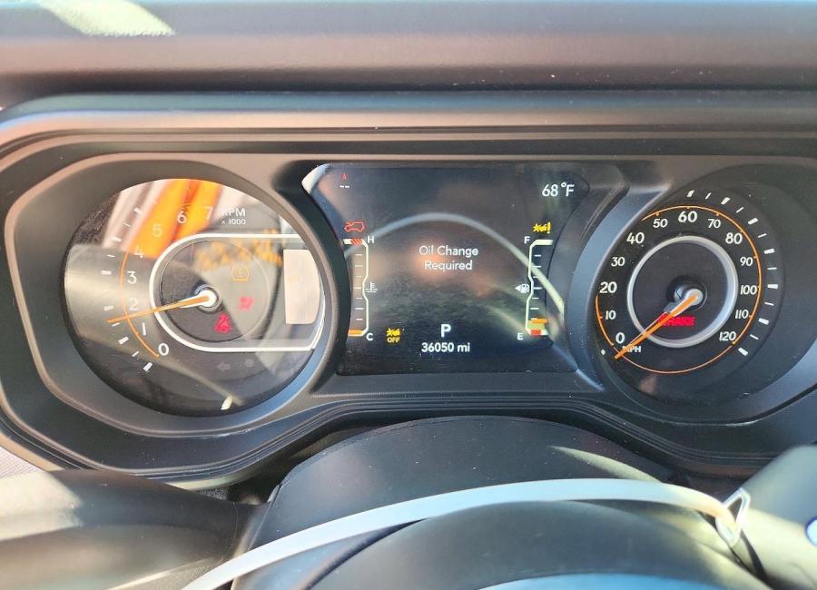 Salvage 2025 Jeep Wrangler Sahara in White