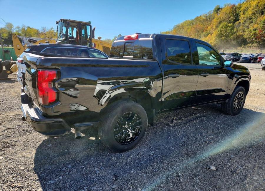 Salvage 2025 Chevrolet Colorado  in Black