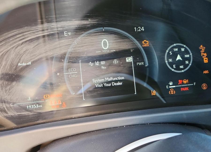 Salvage 2025 Lexus Ux 300h  in Green