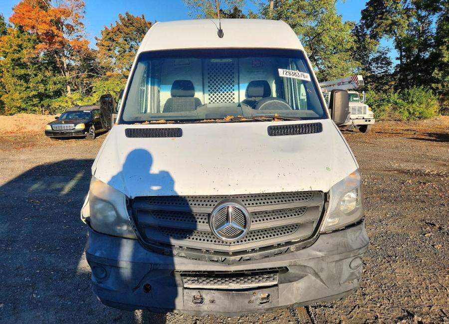 Salvage 2016 Mercedes Benz Sprinter  in White