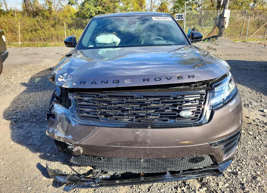 Salvage 2026 Land Rover Velar Dynamic Se in Gray