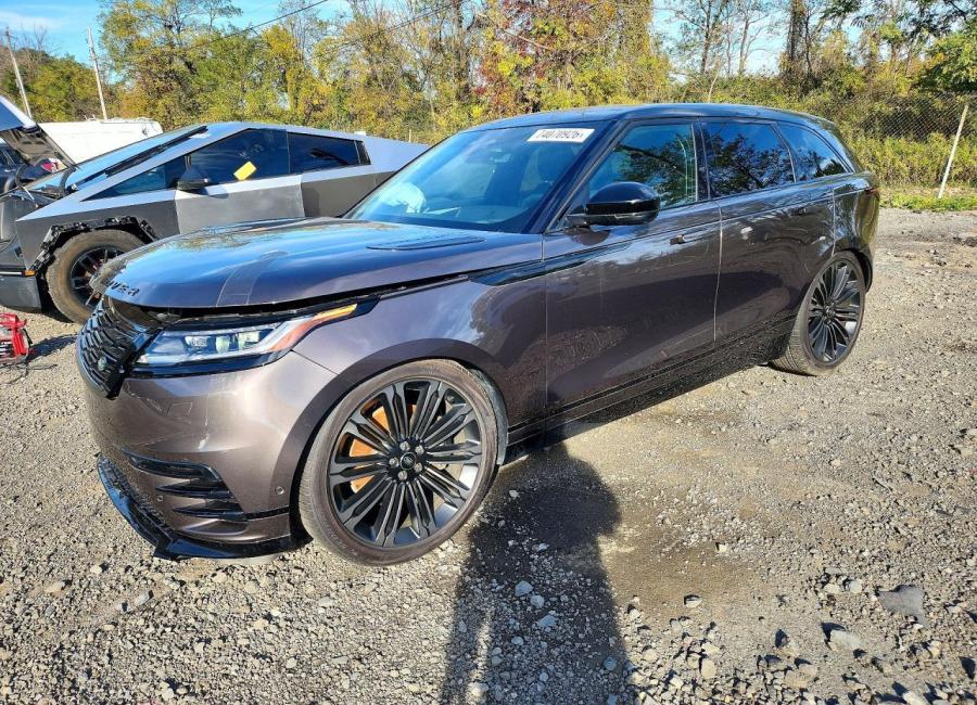 Salvage 2026 Land Rover Velar Dynamic Se in Gray