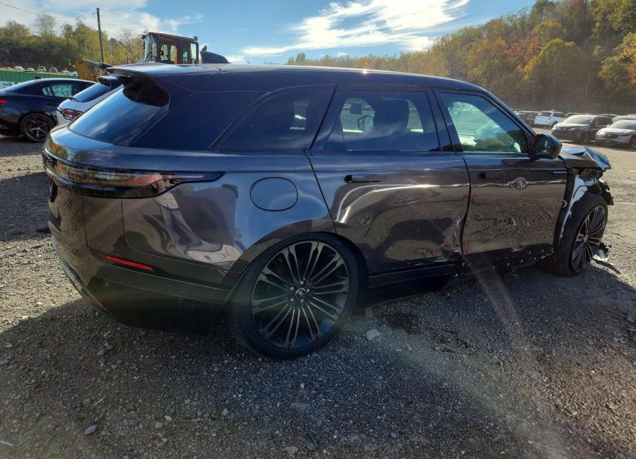 Salvage 2026 Land Rover Velar Dynamic Se in Gray