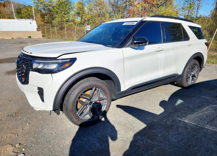 Salvage 2026 Ford Explorer St in White
