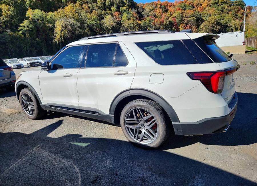 Salvage 2026 Ford Explorer St in White