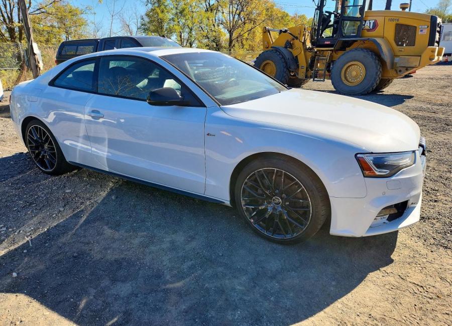 Salvage 2016 Audi A5  in White
