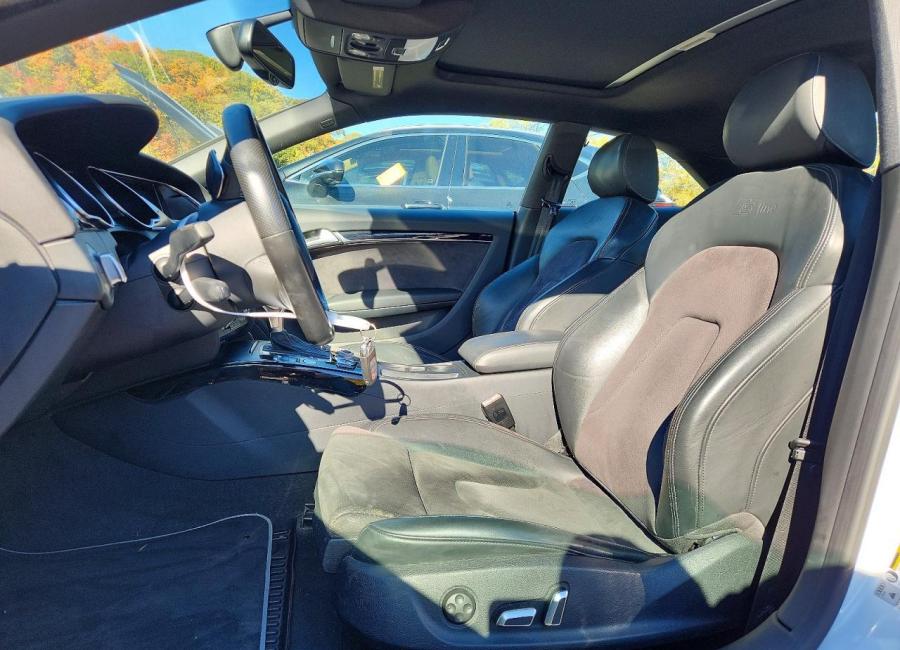 Salvage 2016 Audi A5  in White