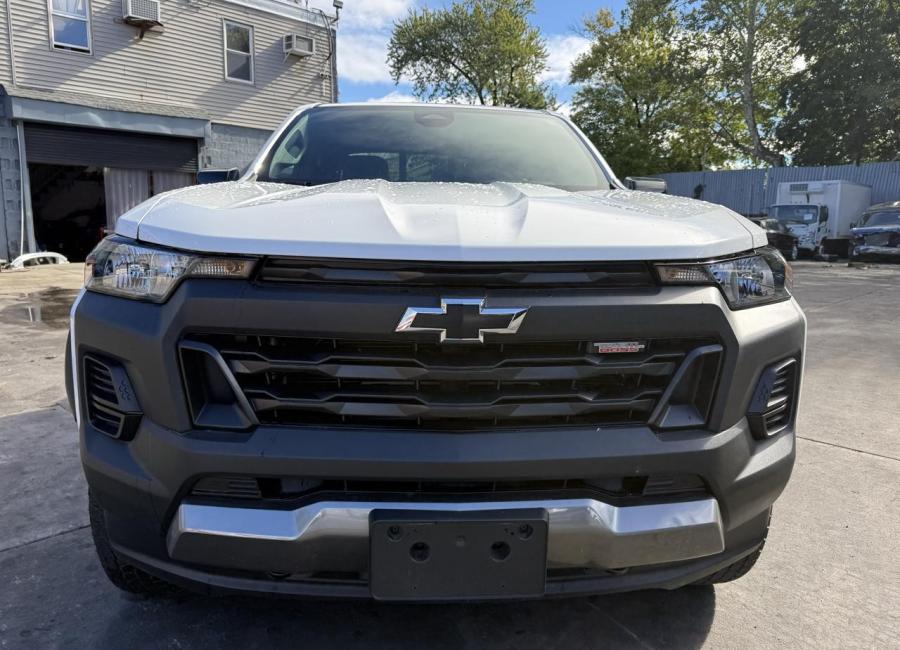 Salvage 2026 Chevrolet Colorado  in White