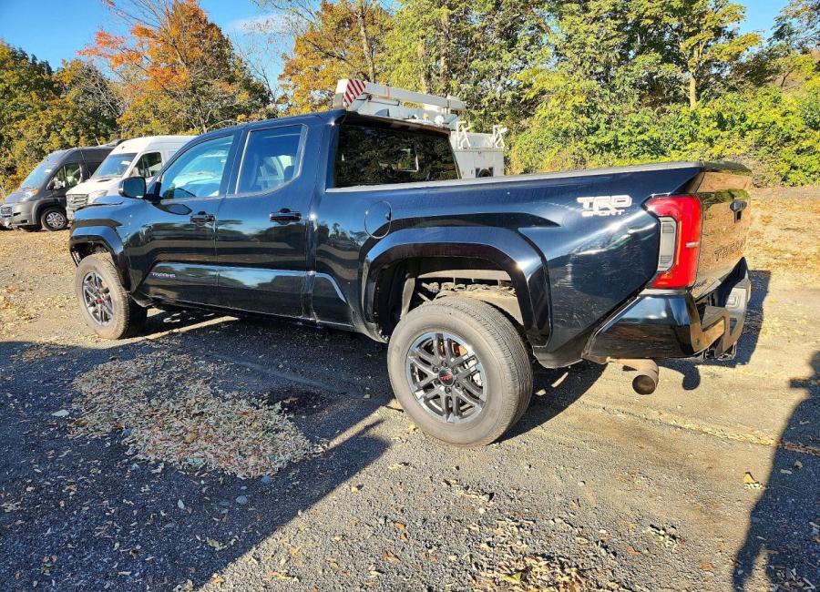 Salvage 2025 Toyota Tacoma Trd Sport in Black