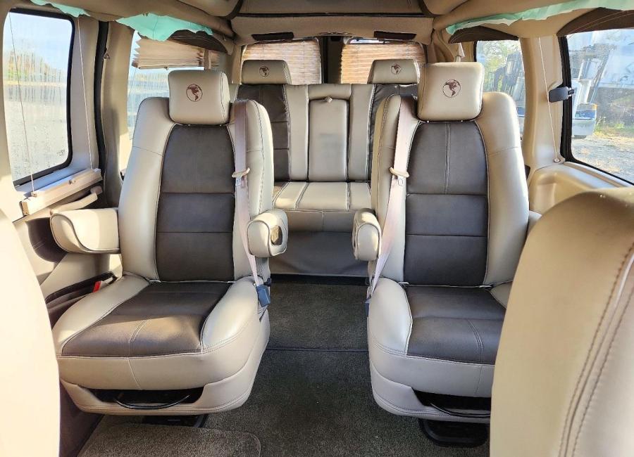 Salvage 2021 Gmc Savana Explorer Rx in Brown