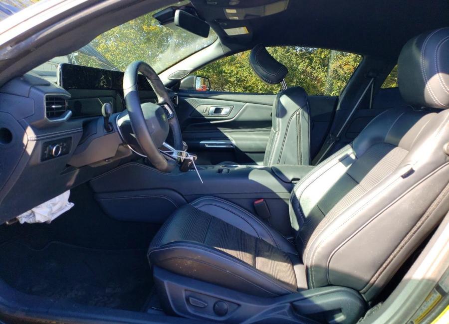 Salvage 2024 Ford Mustang  in Black