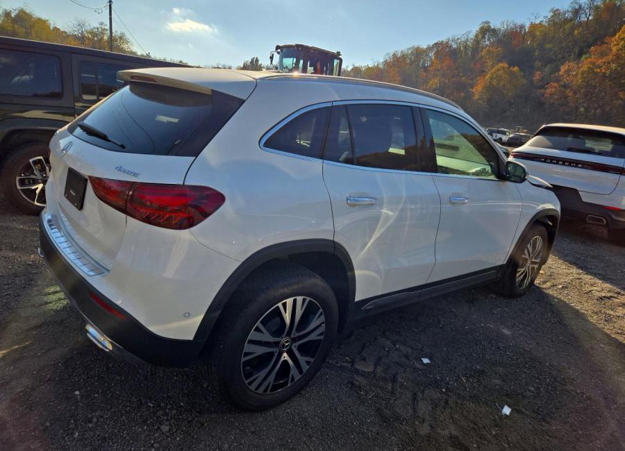 Salvage 2026 Mercedes Benz Gla 250 4matic in White