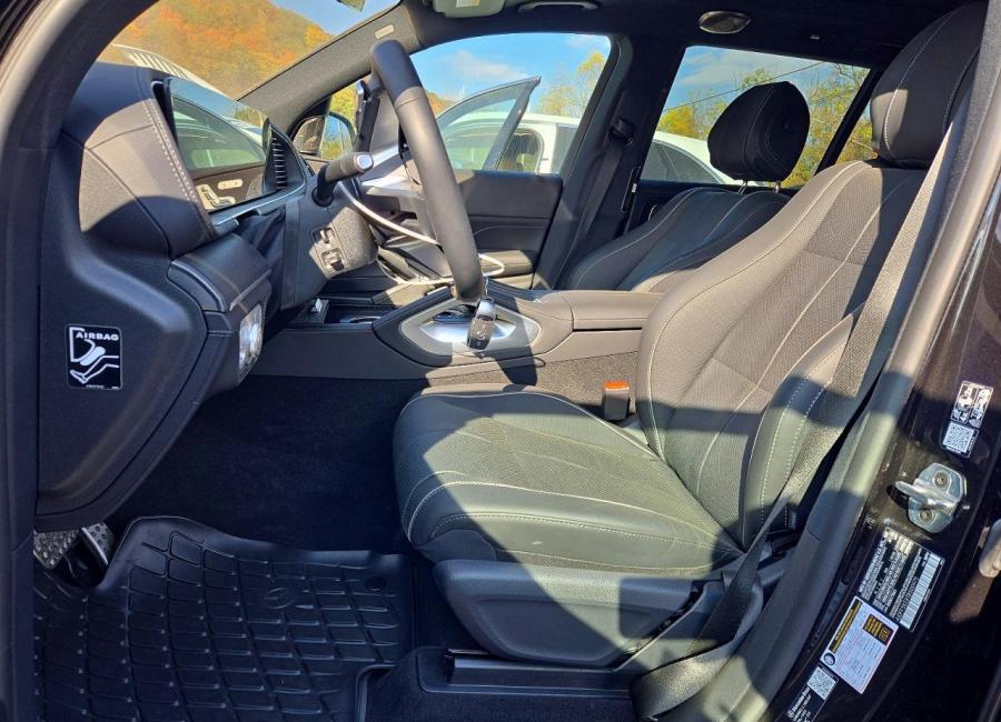 Salvage 2026 Mercedes Benz Gls 450 4matic in Black
