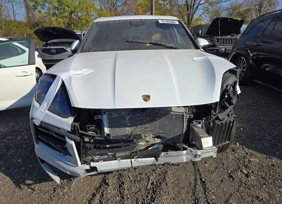 Salvage 2026 Porsche Cayenne  in White