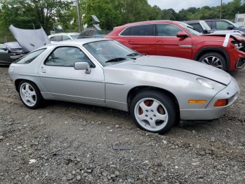 Salvage 1988 Porsche 928 S-4