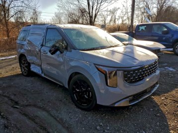 Salvage 2025 KIA Carnival SX