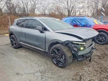 Salvage 2024 Chevrolet Equinox RS