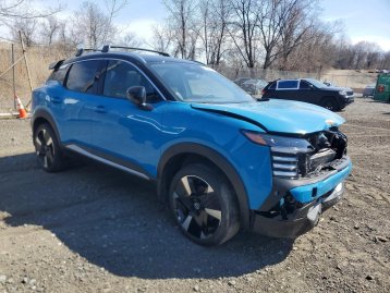 Salvage 2026 Nissan Kicks SR