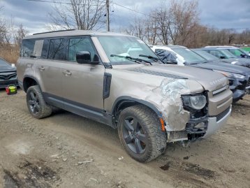 Salvage 2023 Land Rover DEFENDER 130 SE
